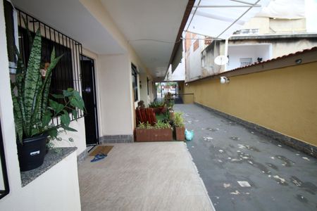 Casa à venda com 64m², 2 quartos e 2 vagasVaranda da sala