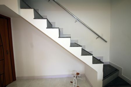 Sala de casa à venda com 2 quartos, 64m² em Irajá, Rio de Janeiro