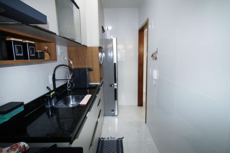 Casa à venda com 64m², 2 quartos e 2 vagasCozinha