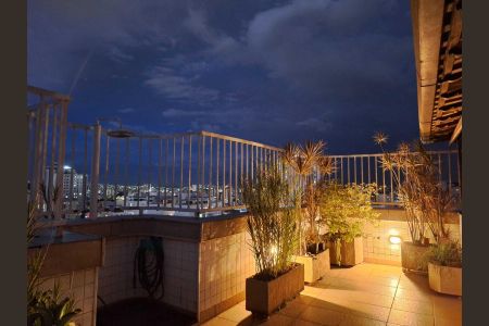 Apartamento para alugar com 3 quartos, 188m² em Silveira, Belo Horizonte