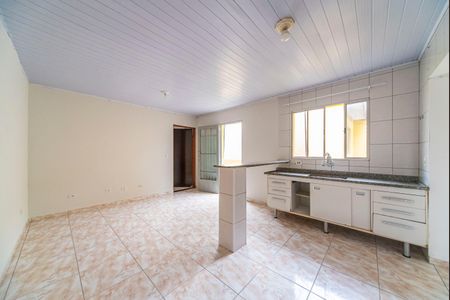 Sala e Cozinha  de casa para alugar com 1 quarto, 46m² em Jardim Santo Alberto, Santo André
