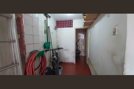 Casa à venda com 160m², 3 quartos e 2 vagasBanheiro 2