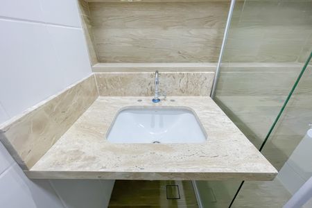 Casa de condomínio à venda com 52m², 2 quartos e 1 vaga Casa de condomínio à venda com 52m², 2 quartos e 1 vagaBanheiro