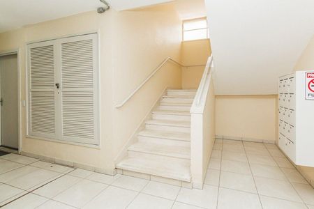 Hall de apartamento para alugar com 1 quarto, 44m² em Cristo Redentor, Porto Alegre