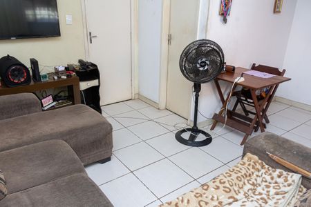 Casa de condomínio para alugar com 71m², 2 quartos e 1 vaga Casa de condomínio para alugar com 71m², 2 quartos e 1 vagaSala