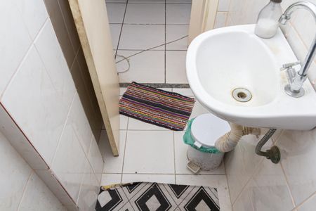 Casa de condomínio para alugar com 71m², 2 quartos e 1 vaga Casa de condomínio para alugar com 71m², 2 quartos e 1 vagaBanheiro 2