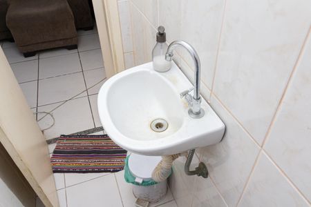 Casa de condomínio para alugar com 71m², 2 quartos e 1 vaga Casa de condomínio para alugar com 71m², 2 quartos e 1 vagaBanheiro 2