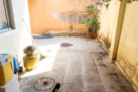 Casa de condomínio para alugar com 71m², 2 quartos e 1 vaga Casa de condomínio para alugar com 71m², 2 quartos e 1 vagaVaranda