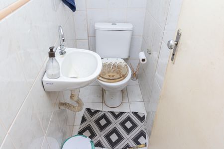 Casa de condomínio para alugar com 71m², 2 quartos e 1 vaga Casa de condomínio para alugar com 71m², 2 quartos e 1 vagaBanheiro 2