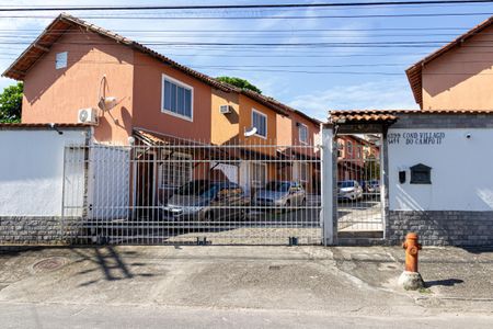 Casa de condomínio para alugar com 71m², 2 quartos e 1 vaga Casa de condomínio para alugar com 71m², 2 quartos e 1 vagaFachada