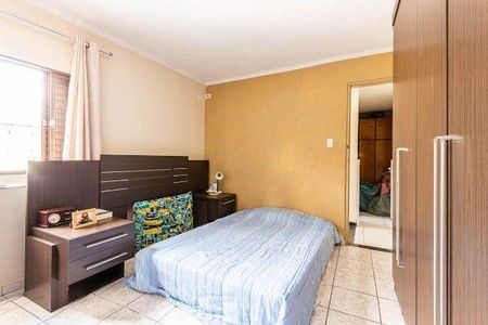 Casa à venda com 4 quartos, 278m² em Vila Dalila, São Paulo