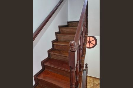 Casa à venda com 3 quartos, 200m² em Vila Mazzei, Santo André