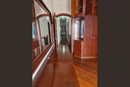 Casa à venda com 3 quartos, 200m² em Vila Mazzei, Santo André