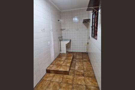 Casa à venda com 3 quartos, 200m² em Vila Mazzei, Santo André