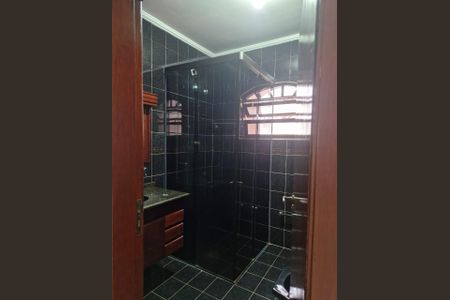 Casa à venda com 3 quartos, 200m² em Vila Mazzei, Santo André