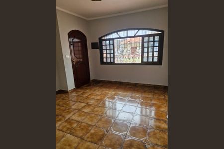 Casa à venda com 3 quartos, 200m² em Vila Mazzei, Santo André