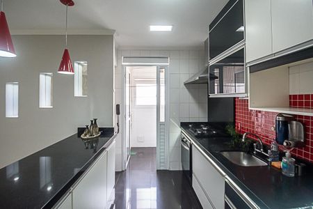 Apartamento à venda com 90m², 4 quartos e 2 vagasCozinha