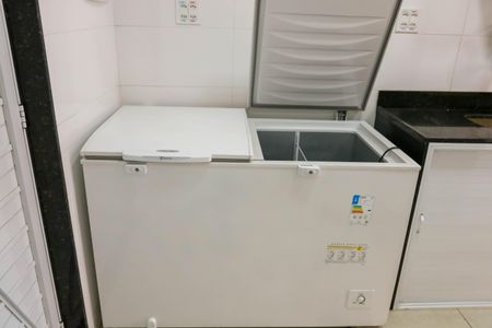 Apartamento para alugar com 78m², 2 quartos e sem vagaÁrea comum - Salão de festas