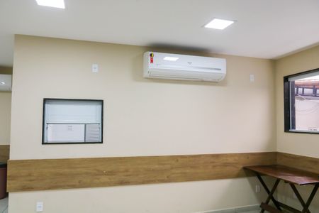 Apartamento para alugar com 78m², 2 quartos e sem vagaÁrea comum - Salão de festas