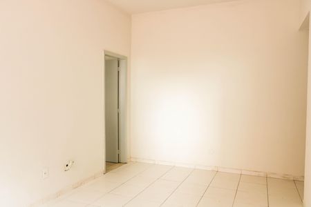 Apartamento para alugar com 78m², 2 quartos e sem vagaSala