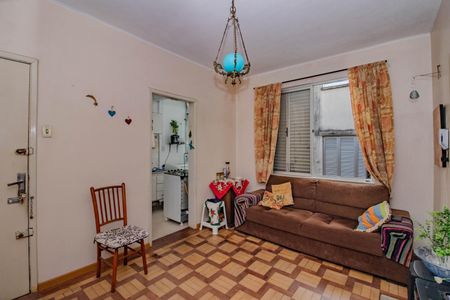 Sala de apartamento para alugar com 1 quarto, 45m² em São João, Porto Alegre