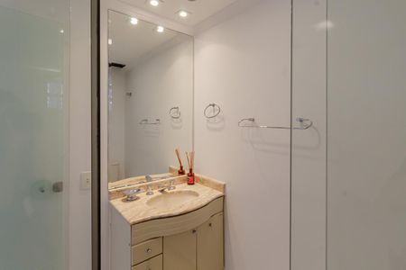 Apartamento à venda com 152m², 3 quartos e 3 vagasBanheiro da Suíte