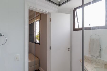 Apartamento à venda com 152m², 3 quartos e 3 vagasBanheiro da Suíte 2