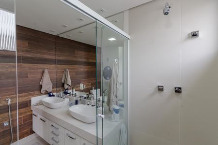 Apartamento à venda com 152m², 3 quartos e 3 vagasBanheiro da Suíte 3