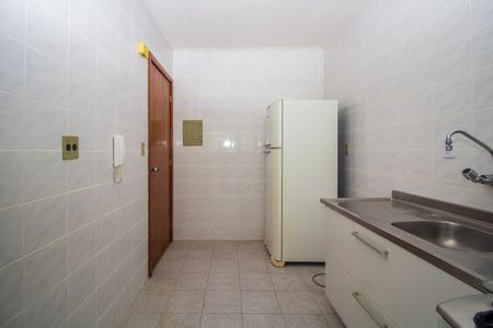 Cozinha  de apartamento para alugar com 2 quartos, 80m² em Vila Ipiranga, Porto Alegre