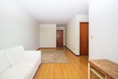 Sala  de apartamento para alugar com 2 quartos, 80m² em Vila Ipiranga, Porto Alegre