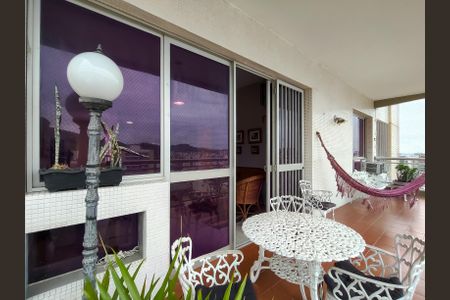 Apartamento à venda com 150m², 3 quartos e 2 vagasVaranda da Sala