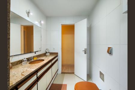 Apartamento à venda com 150m², 3 quartos e 2 vagasBanheiro Corredor