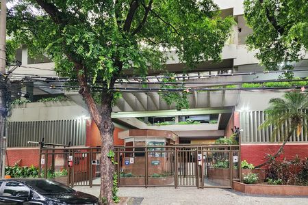 Fachada do Condomínio  de apartamento à venda com 3 quartos, 150m² em Maracanã, Rio de Janeiro