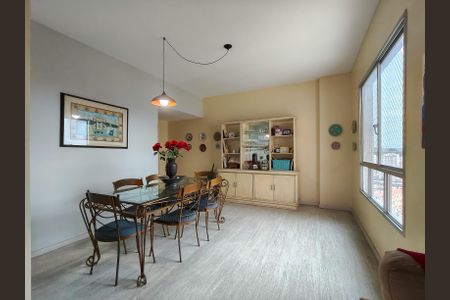 Apartamento à venda com 150m², 3 quartos e 2 vagasSala