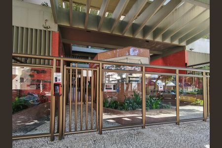 Apartamento à venda com 150m², 3 quartos e 2 vagasFachada e portaria