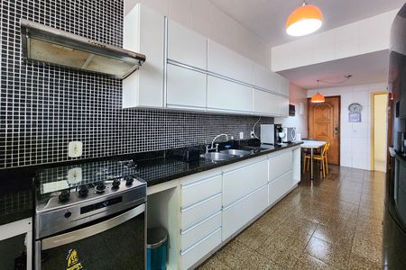 Cozinha  de apartamento à venda com 3 quartos, 150m² em Maracanã, Rio de Janeiro