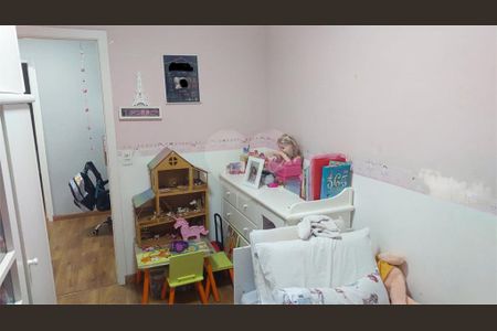 Casa à venda com 3 quartos, 125m² em Vila Santo Estefano, São Paulo