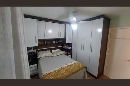 Casa à venda com 3 quartos, 125m² em Vila Santo Estefano, São Paulo
