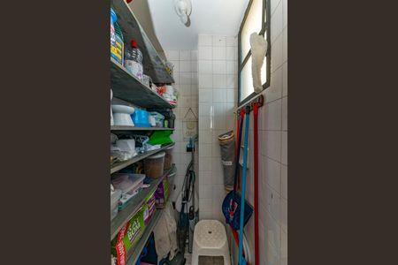 Apartamento à venda com 68m², 2 quartos e 1 vagaÁrea de Serviço