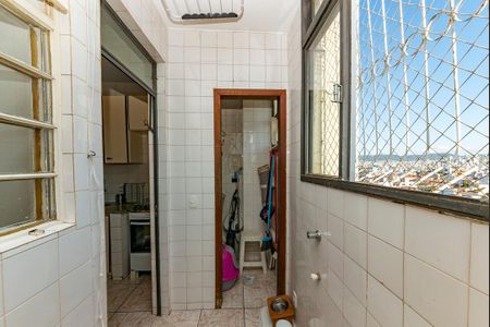 Apartamento à venda com 68m², 2 quartos e 1 vagaÁrea de Serviço