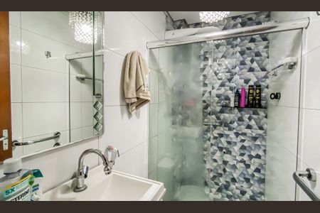 Banheiro de apartamento à venda com 1 quarto, 32m² em Vila Ré, São Paulo