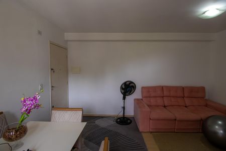 Sala de apartamento para alugar com 2 quartos, 57m² em Parque Frondoso, Cotia