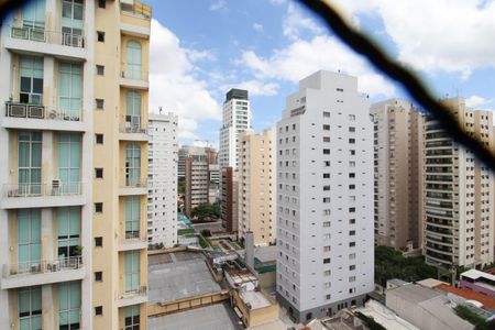 Vista Sala de apartamento à venda com 2 quartos, 95m² em Vila Nova Conceição, São Paulo