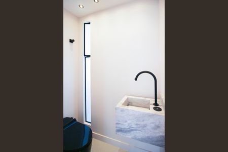 Lavabo de apartamento à venda com 3 quartos, 95m² em Vila Nova Conceição, São Paulo