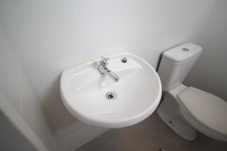 Apartamento à venda com 95m², 2 quartos e sem vagaBanheiro de serviço