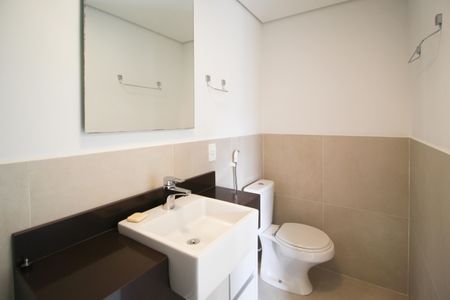 Apartamento à venda com 95m², 2 quartos e sem vagaBanheiro da Suíte