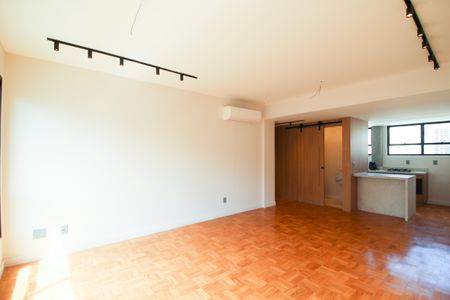 Sala de apartamento à venda com 3 quartos, 95m² em Vila Nova Conceição, São Paulo