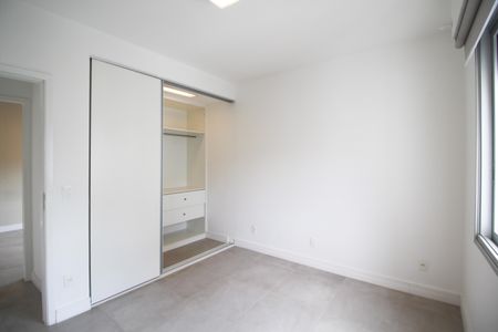 Apartamento à venda com 95m², 2 quartos e sem vagaSuíte