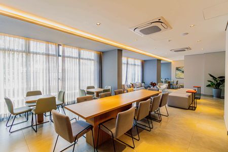 Apartamento para alugar com 47m², 2 quartos e 1 vaga Apartamento para alugar com 47m², 2 quartos e 1 vagaÁrea comum - Salão de festas