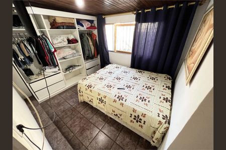 Casa à venda com 3 quartos, 180m² em Vila Dionisia, São Paulo